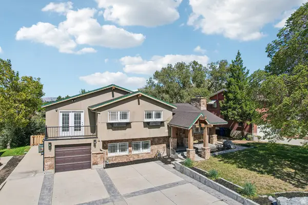 3027 E Nila Way S, Holladay, UT 84124