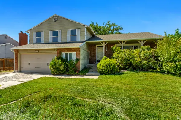 11878 S Hidden Valley Dr E, Sandy, UT 84094