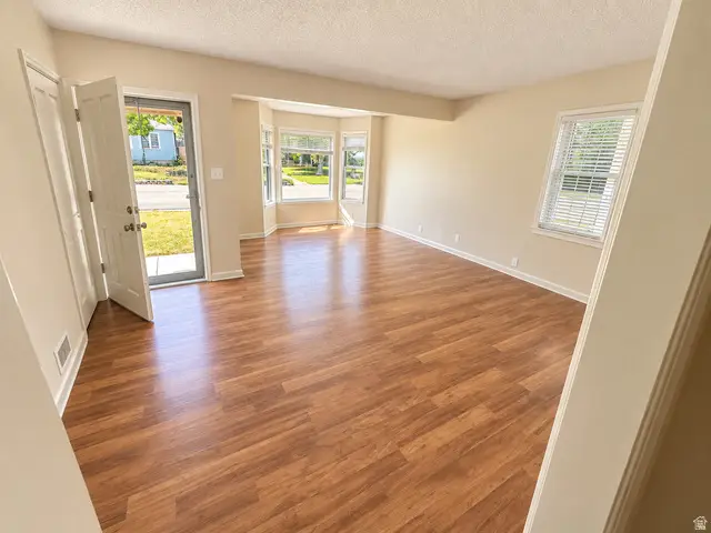 8676 W Helen Dr S, Magna, UT 84044 - #2