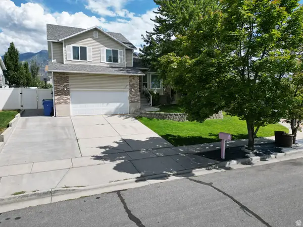 11385 S Abbotts Ln E, Sandy, UT 84070