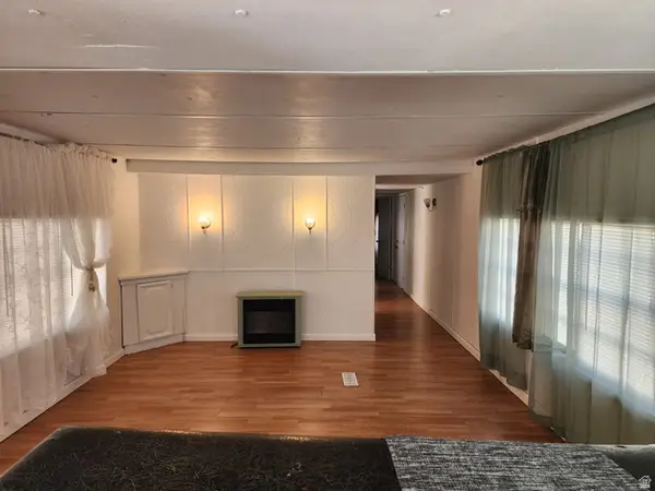 900 S Century Dr #2, Ogden, UT 84404