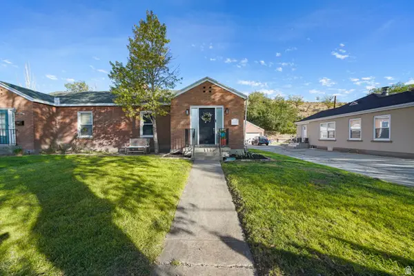 8938 W State Hwy, Copperton, UT 84006