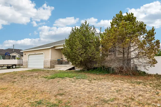 95 E Tiebreaker Dr, Grantsville, UT 84029 - #3