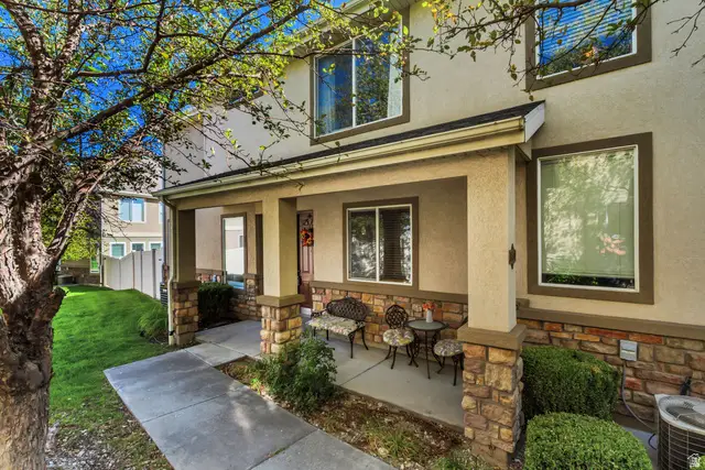 3952 W Serenity View Dr, West Jordan, UT 84084 - #2