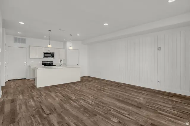 1693 W 2700 S #224, Syracuse, UT 84075 - #2