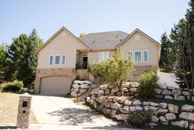 5042 S Viking Dr, South Ogden, UT 84403 - #1