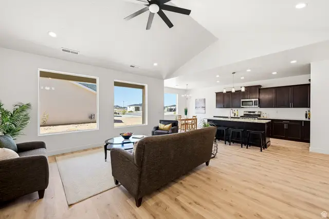 4913 N 970 E, Enoch, UT 84721 - #2