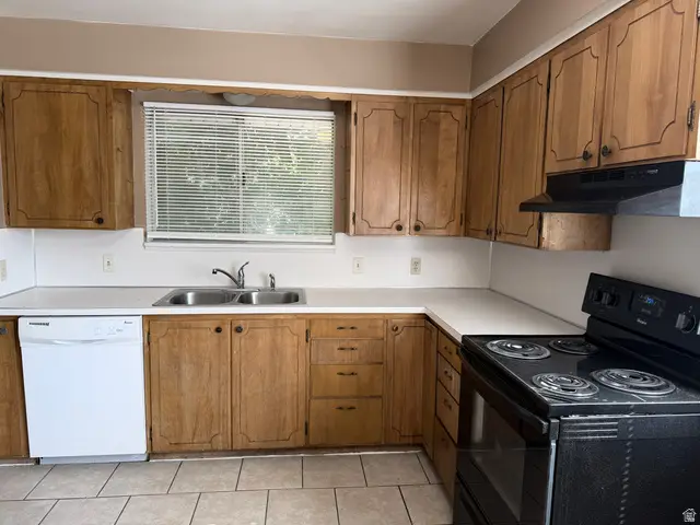 420 N 200 W, Logan, UT 84321 - #3