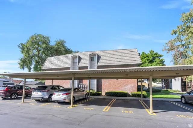 1635 Woodland Dr, Provo, UT 84604 - #2