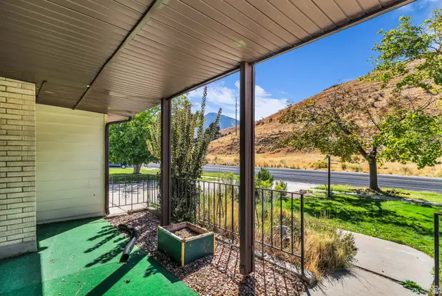 221 Skyline Dr, Tooele, UT 84074 - #2