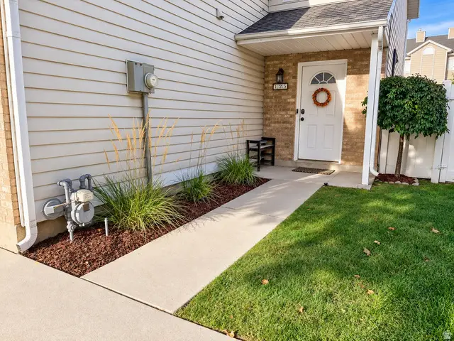 125 E Hanover Dr, Orem, UT 84058 - #1