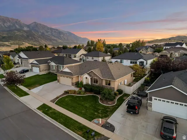 1321 W Trailside Dr, Santaquin, UT 84655 - #3