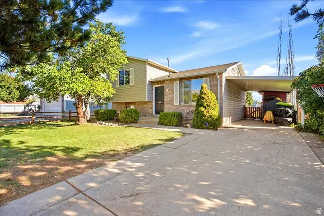 425 W 300 N, Clearfield, UT 84015 - #1