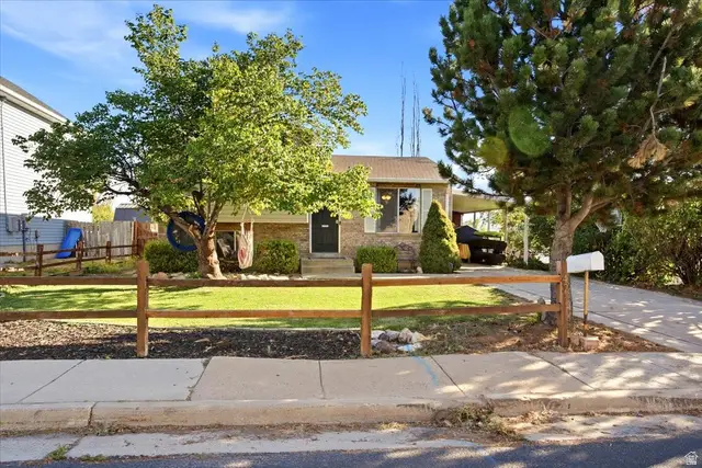 425 W 300 N, Clearfield, UT 84015 - #2
