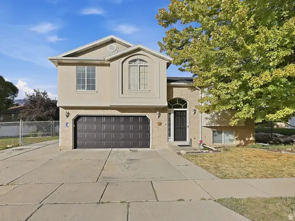 1028 E Canfield Dr N, Ogden, UT 84404