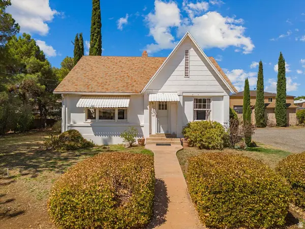 235 N 200 W, Hurricane, UT 84737
