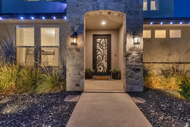 2494 E Horseman Park Dr, Saint George, UT 84790 - #2