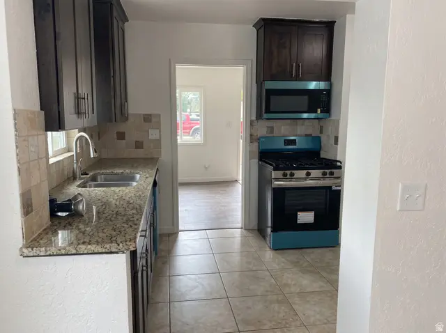 920 N Catherine St W, Salt Lake City, UT 84116 - #3