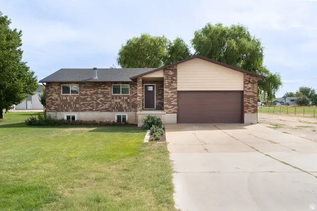 2129 W 2700 N, Farr West, UT 84404 - #1