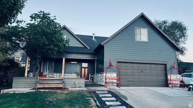 1066 N 300 E, Pleasant Grove, UT 84062 - #1
