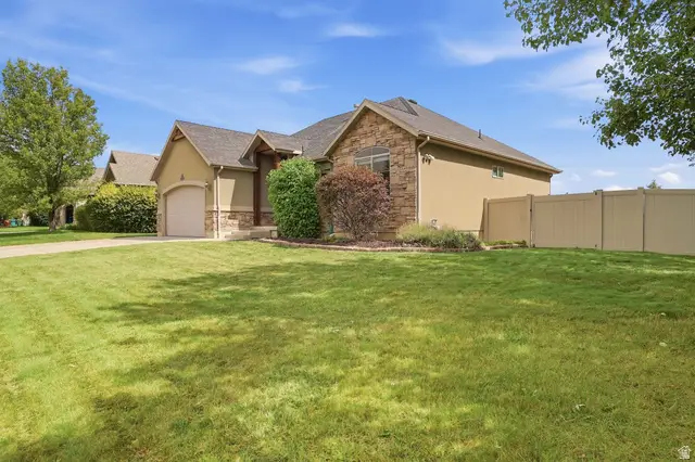 1018 N 2325 W, Layton, UT 84041 - #2
