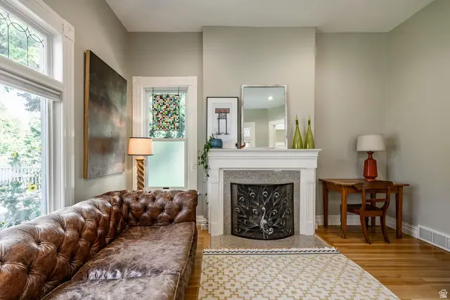 124 N Q St E, Salt Lake City, UT 84103 - #3