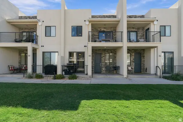 710 W Akoya Pearl St #85, Saint George, UT 84790 - #2