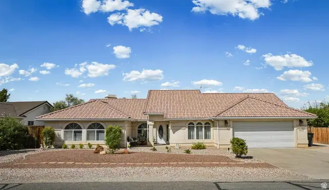 1133 E Mckinley Way, Saint George, UT 84790 - #1