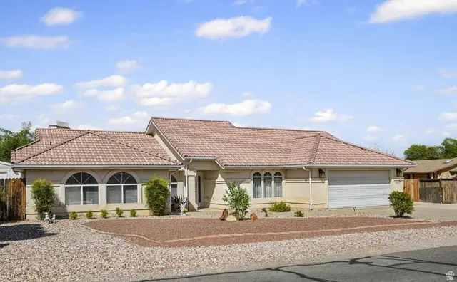 1133 E Mckinley Way, Saint George, UT 84790 - #3
