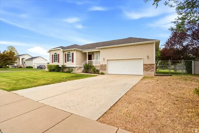 1815 W 2175 S, Syracuse, UT 84075 - #2