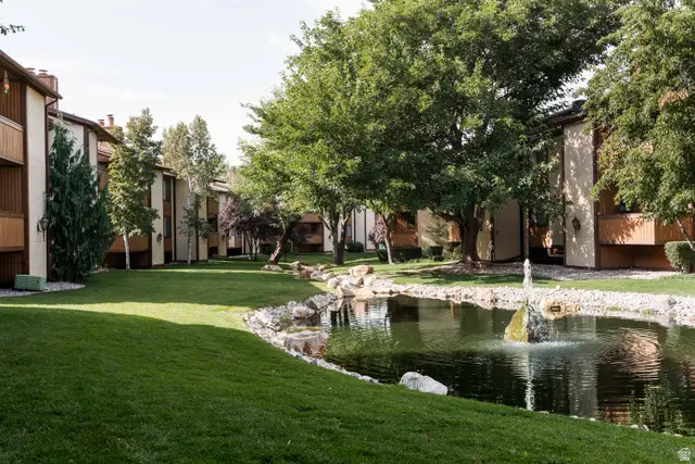 6886 S Countrywoods Cir #1D, Midvale, UT 84047 - #3
