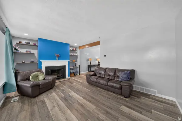 582 E 6870 S, Midvale, UT 84047
