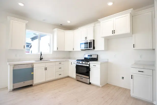 578 W 1750 N, Harrisville, UT 84404 - #2