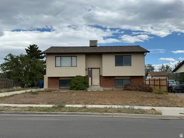 5883 S Blue Iron Way W, Kearns, UT 84118
