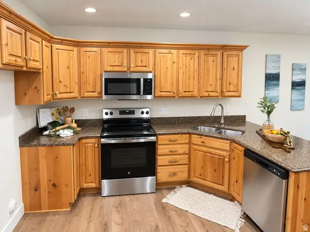 272 W 1010 S, Logan, UT 84321 - #3