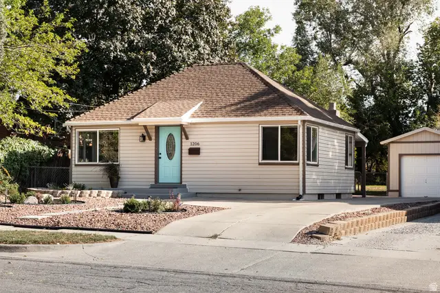 1206 E Charlton Ave E, Salt Lake City, UT 84106 - #1