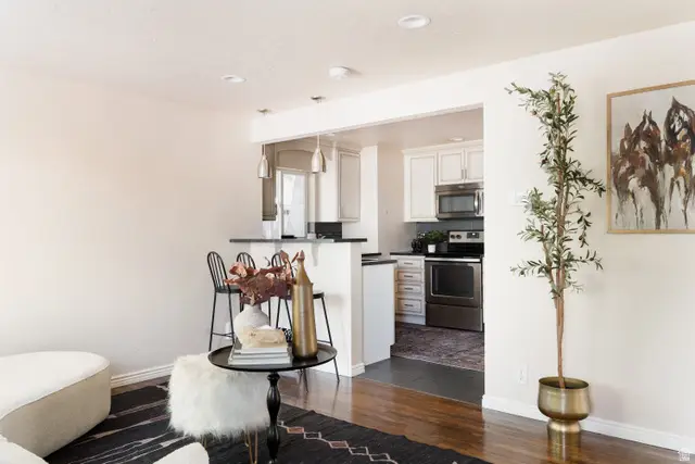 1206 E Charlton Ave E, Salt Lake City, UT 84106 - #3