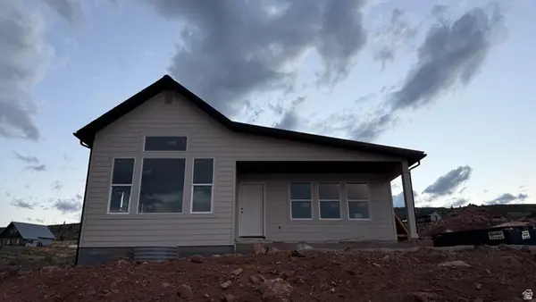 356 W Hawk Cir, Garden City, UT 84028