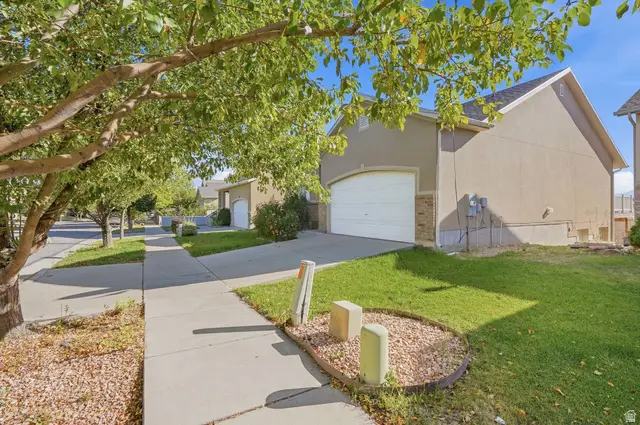 8019 S Madison Nan Dr, West Jordan, UT 84081 - #3