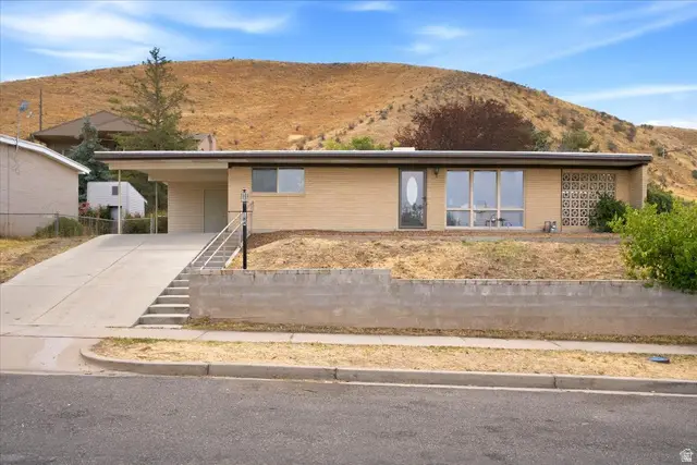 184 E Broadway St S, Tooele, UT 84074 - #2