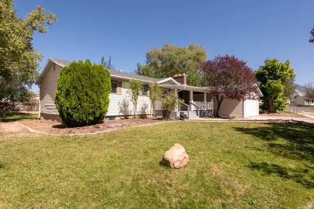 879 E Daisy St, Sandy, UT 84094 - #3