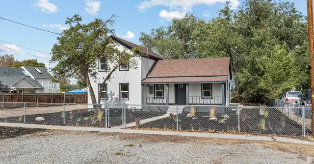 110 W Clark St, Grantsville, UT 84029 - #3