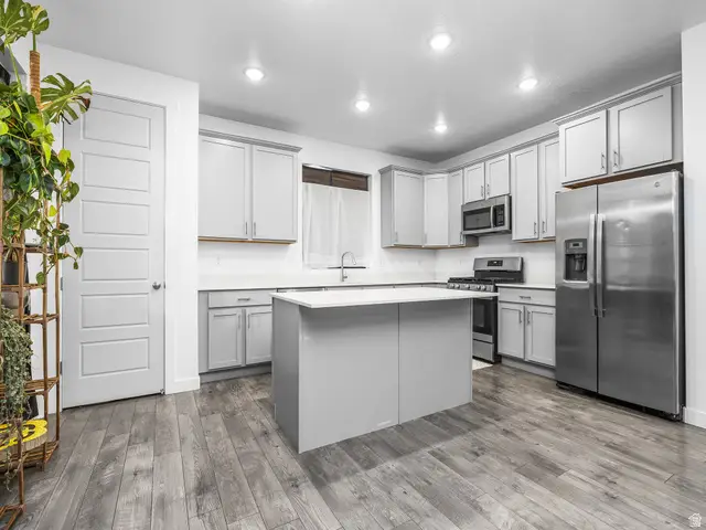 8056 S 6910 W, West Jordan, UT 84081 - #3
