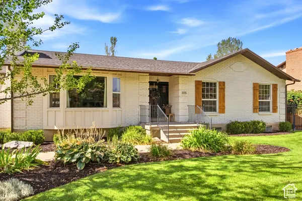 105 N Country Way, Fruit Heights, UT 84037