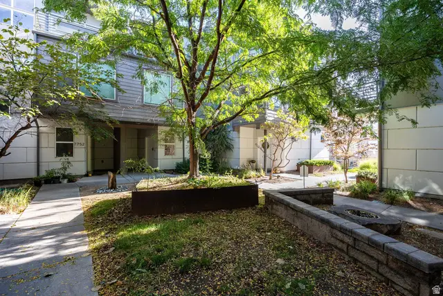 7748 S Rooftop Dr W, Midvale, UT 84047 - #3