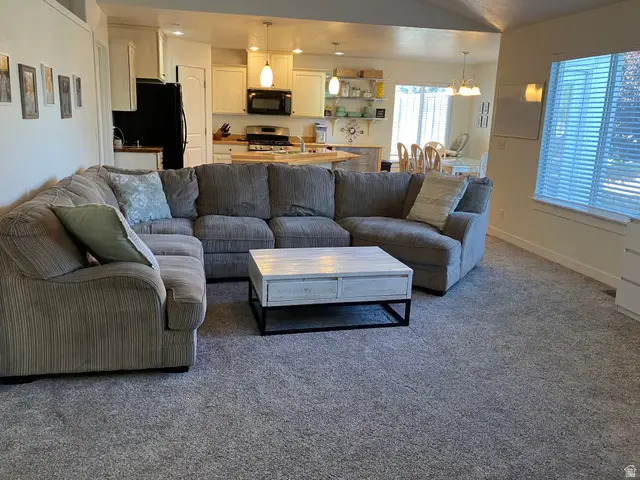 9290 N Horizon Dr, Eagle Mountain, UT 84005 - #2