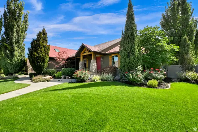 2579 W Farmview Ln, South Jordan, UT 84095 - #1