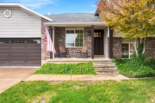 1886 S Dahl Ln, Syracuse, UT 84075 - #2