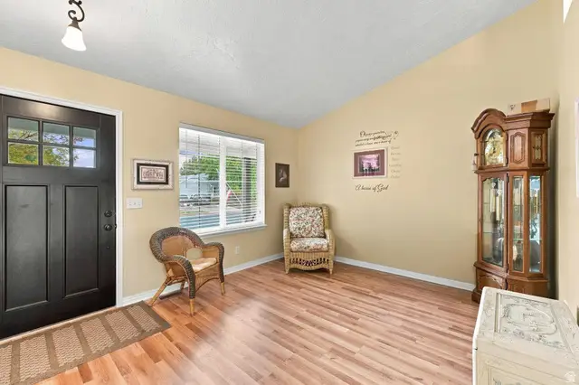 1886 S Dahl Ln, Syracuse, UT 84075 - #3