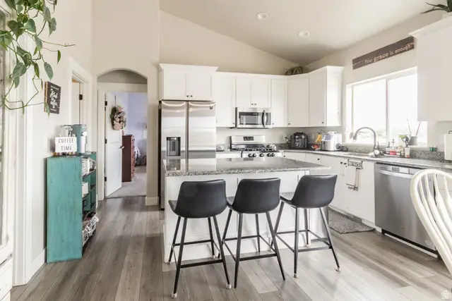 933 S 250 W, Vernal, UT 84078 - #3